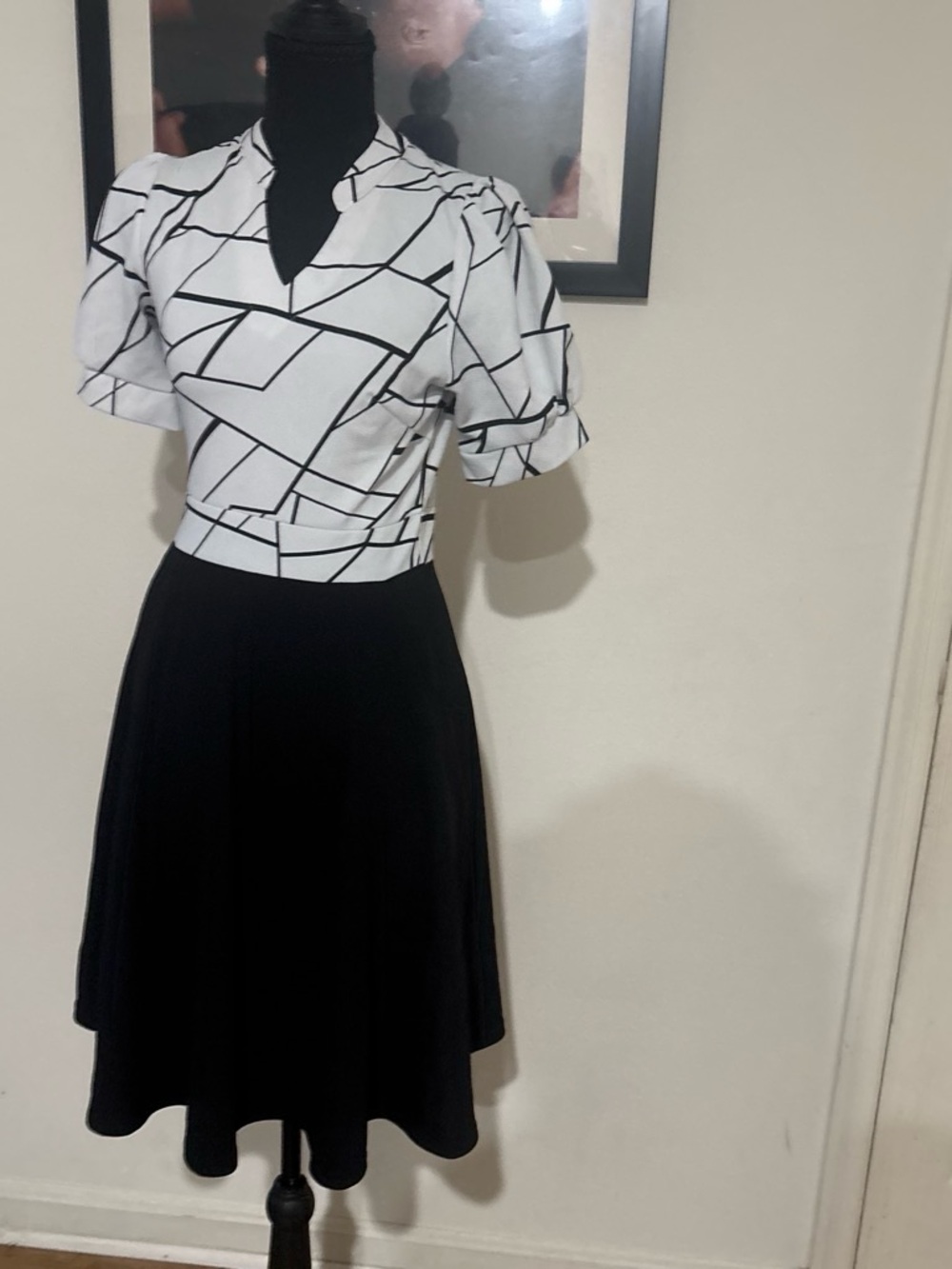 Amazon Black & White Geometric Midi Dress